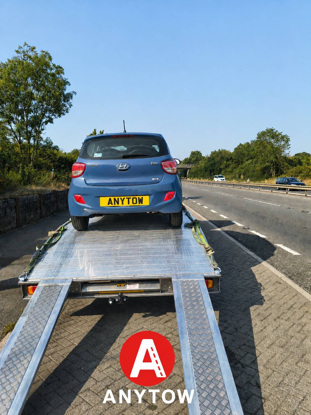 A34 Abingdon breakdown recovery vehicle attending a roadside car recovery job